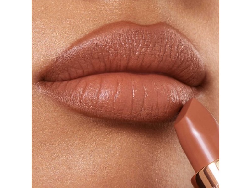 Charlotte Tilbury Matte Revolution lipstick 3.5g  PILLOW TALK